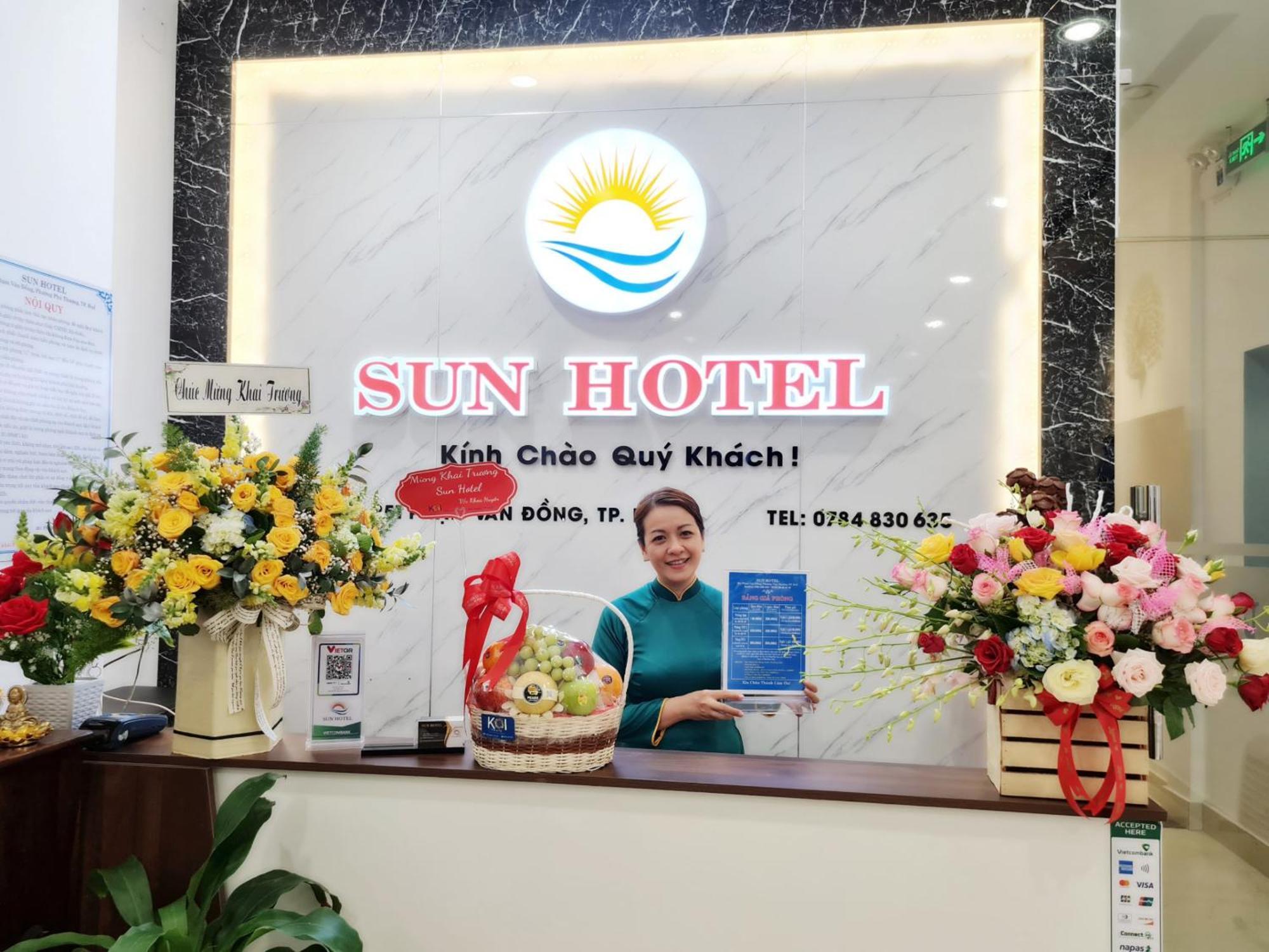 Sun Hotel Hue Buitenkant foto