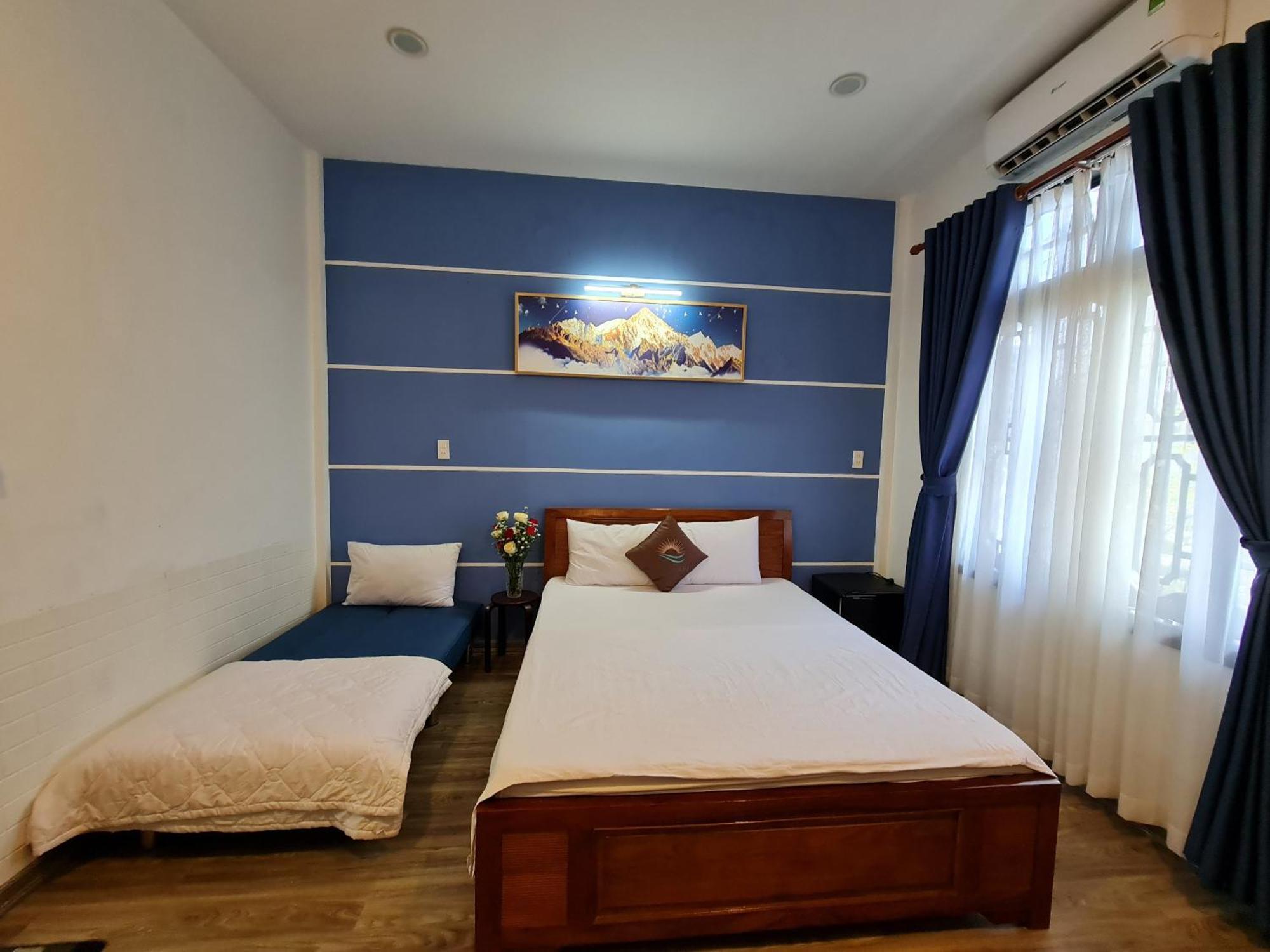 Sun Hotel Hue Buitenkant foto