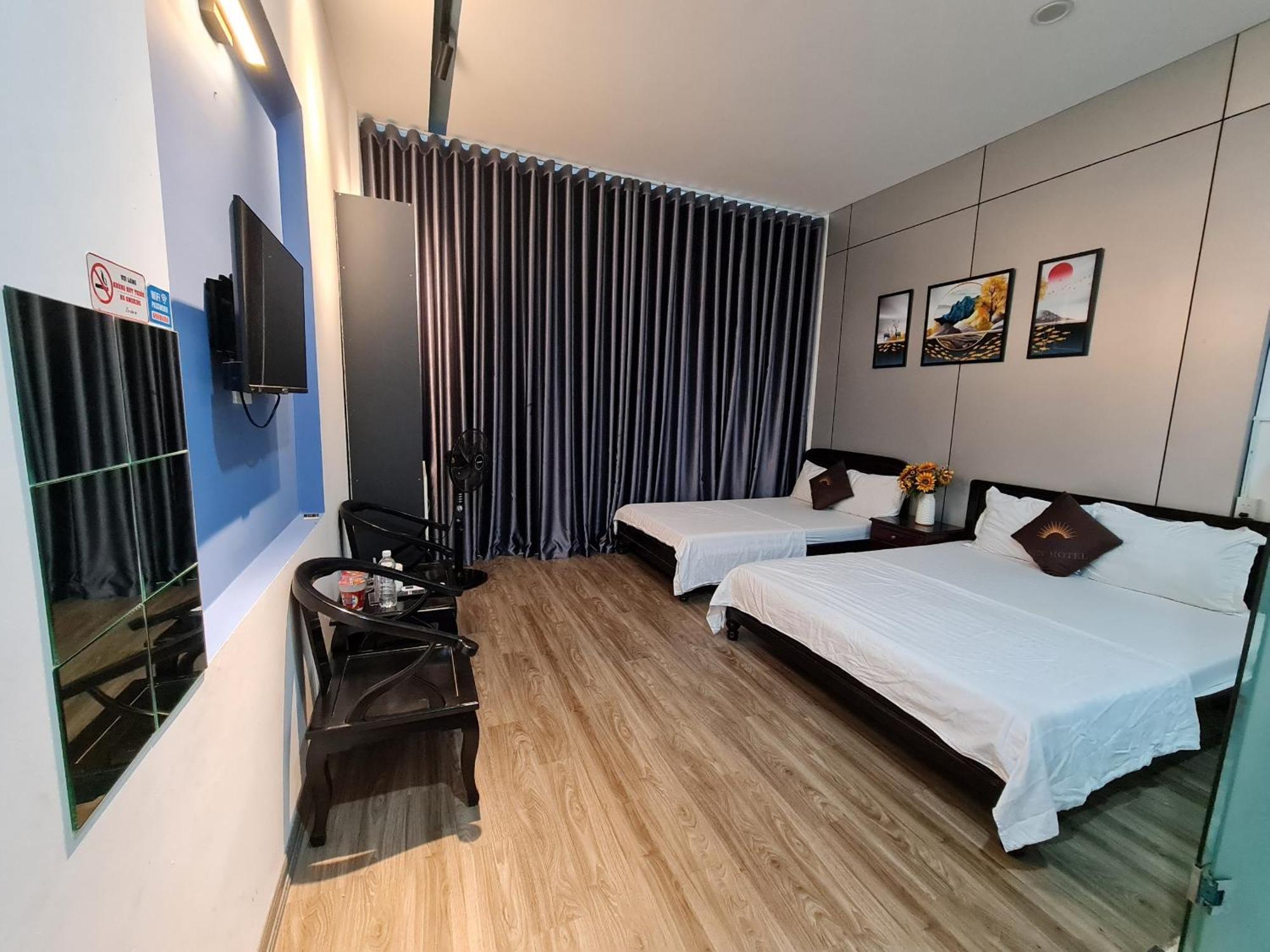 Sun Hotel Hue Buitenkant foto