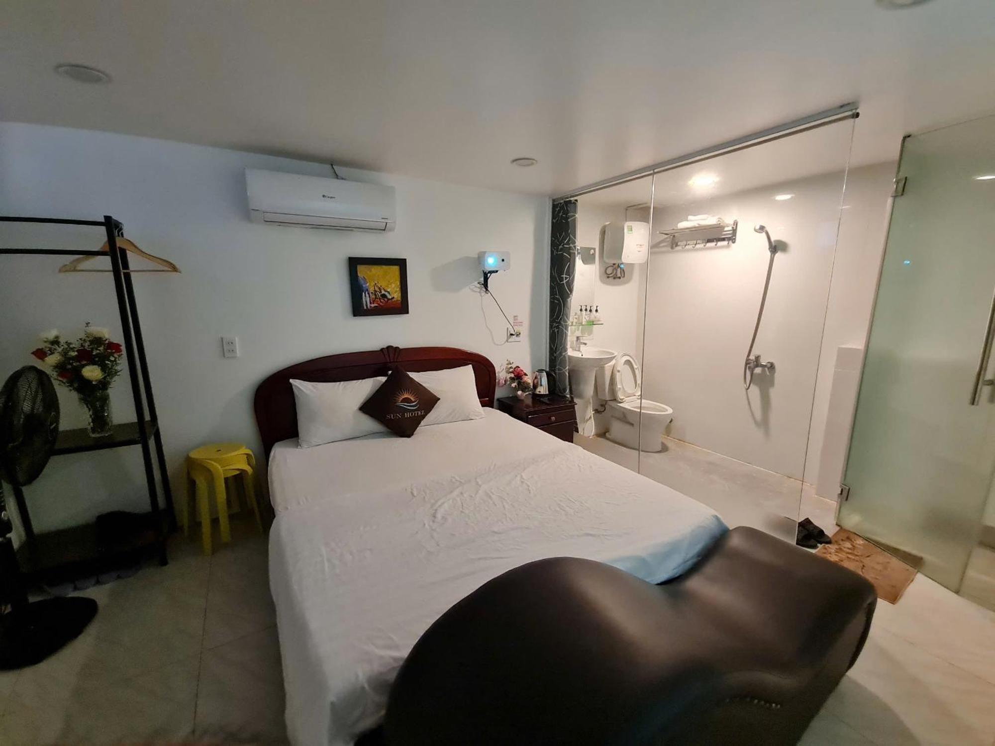 Sun Hotel Hue Buitenkant foto